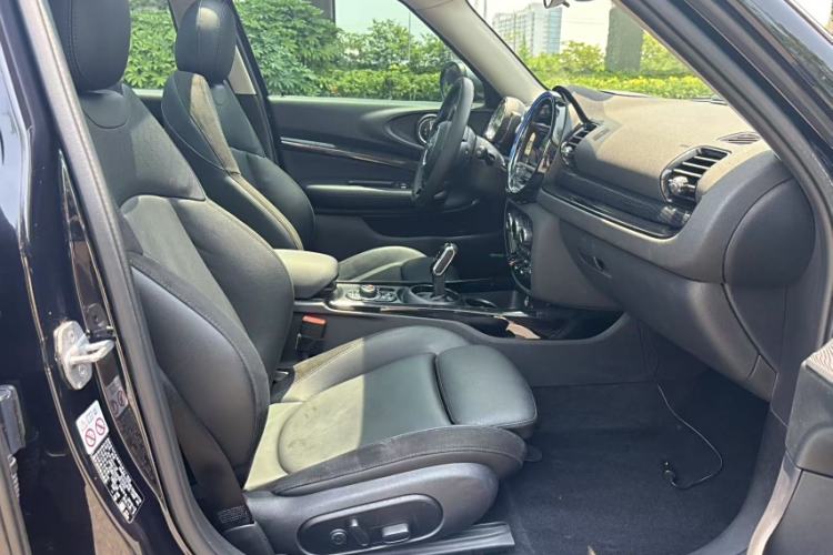 Used  Clubman 2019 1.5T COOPER Connoisseur
