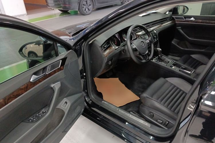 Used Volkswagen Magotan 2019 330TSI DSG Leading Model China VI Standard