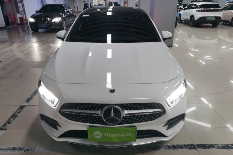 Used Mercedes-Benz A-Class 2022 Revised Version A 200 L Sport Sedan Fashionable Style