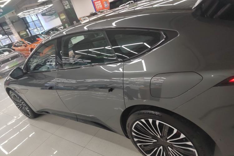 Used  12 2025 Ultra Extended-Range Edition