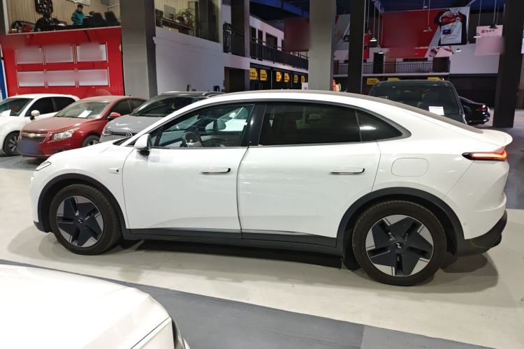 Used ONVO L60 2024 60 kWh Rear-Drive Version
