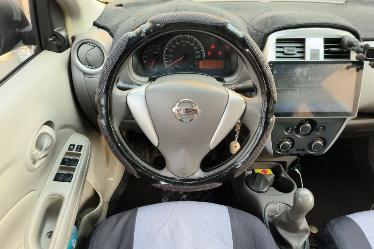 Used Nissan Sunny 2015 1.5XE Manual Comfort Edition
