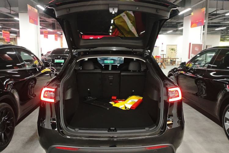 Used Tesla Model Y 2022 Rear-Wheel-Drive Version