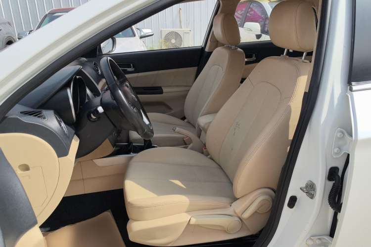 Used Changan Eado 2015 1.6L Manual Luxury Model China V Standard
