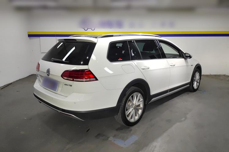 Used Volkswagen Golf 2019 1.8TSI Travel Edition
