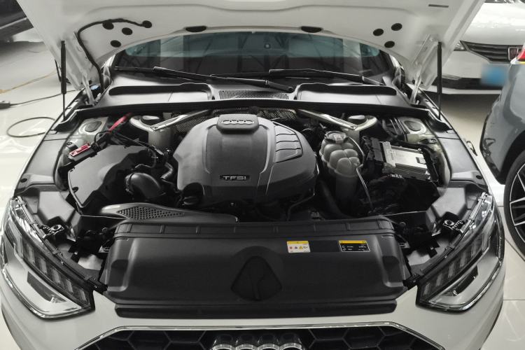 Used Audi A4L 2022 40 TFSI Fashion Dynamic Model
