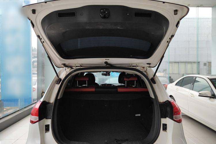 Used Haval H2 2017 Blue Label 1.5T Manual Two-Wheel Drive Luxury Model
