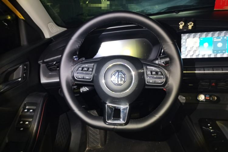 Used MG 5 2021 Revised 300TGI DCT Qingshè Luxurious Enjoyment Edition
