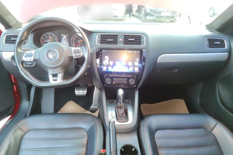 Used Volkswagen Sagitar 2013 2.0 TSI GLI
