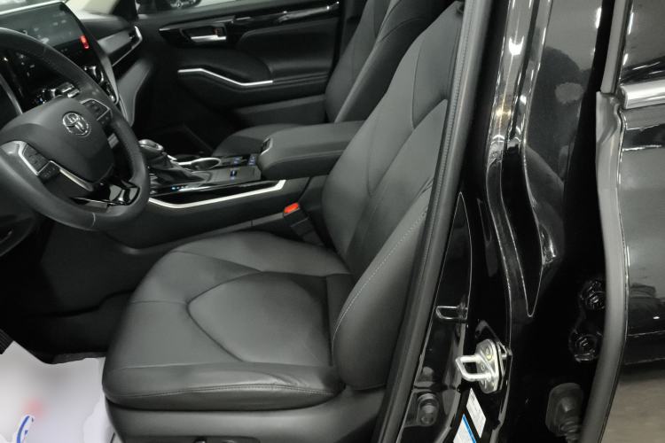 Used Toyota Highlander 2022 Dual-Engine 2.5L Four-Wheel Drive Prestige Version 7 Seats