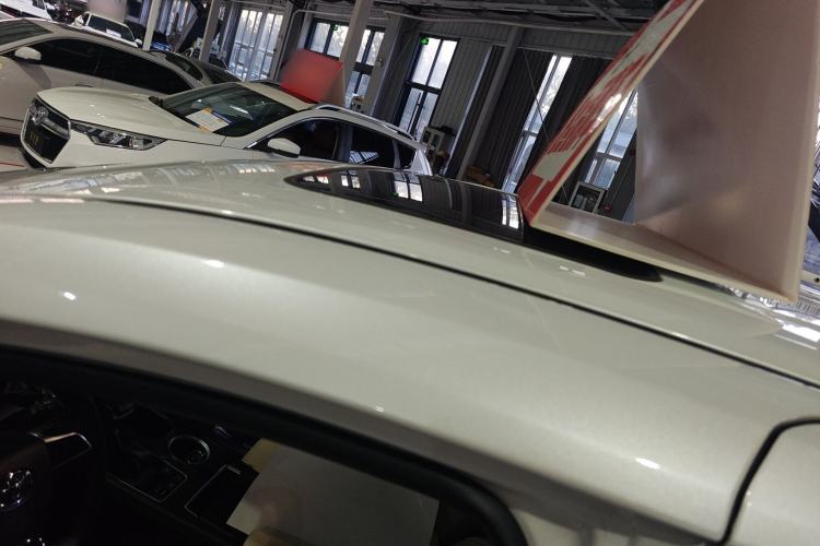 Used Toyota Sienna 2023 2.5L Hybrid Deluxe Edition
