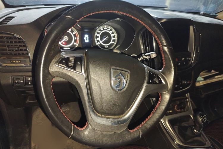 Used Baojun 560 2015 1.8L Manual Luxury Model