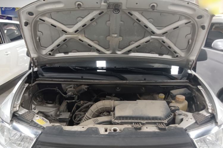 Used Wuling Hongguang V 2019 1.5L Jingqu Version China VI LAR
