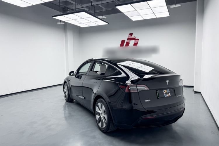 Used Tesla Model Y 2022 Rear-Wheel-Drive Version