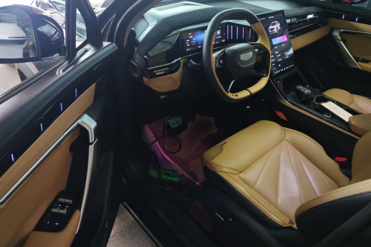 Used Geely Auto FX11 2023 1.5TD DCT Prestige Edition
