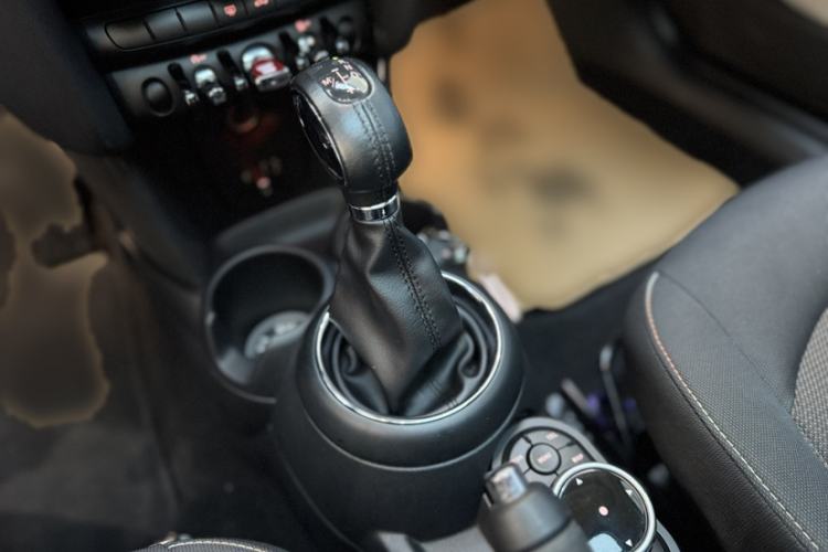 Used  MINI 2016 1.2T ONE Pioneer Edition