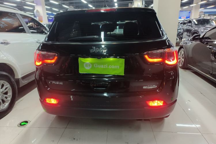 Used  Compass 2017 200T Automatic Family Edition