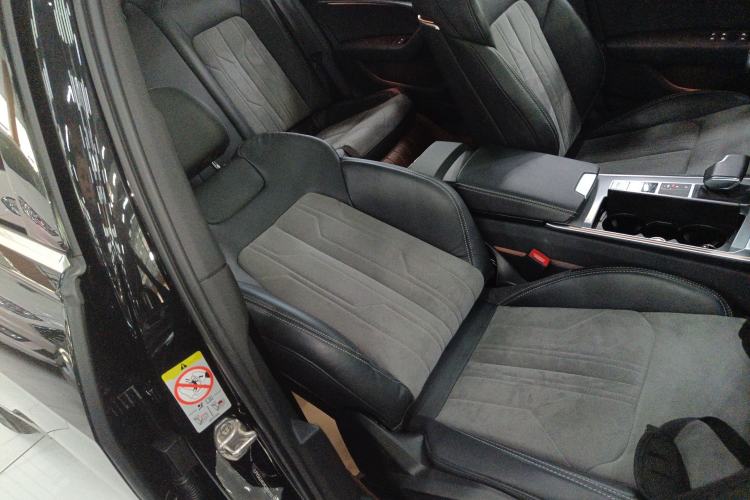 Used Audi A6L 2024 45 TFSI Prestige Dynamic Edition
