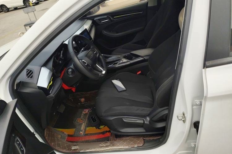 Used Roewe i5 2021 1.5L CVT Platinum Edition
