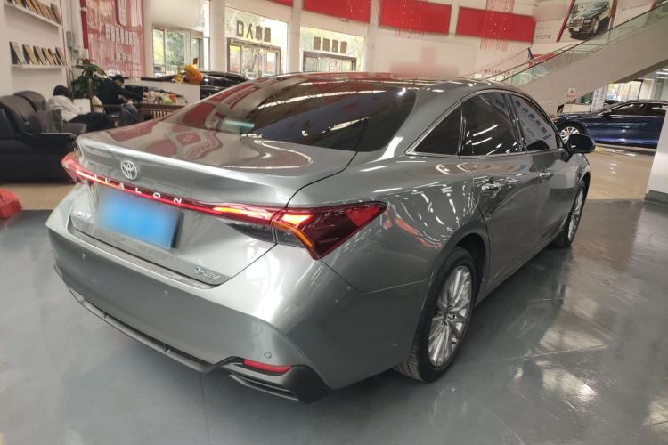 Used Toyota Avalon 2024 Dual-Motor 2.0L Luxury Edition