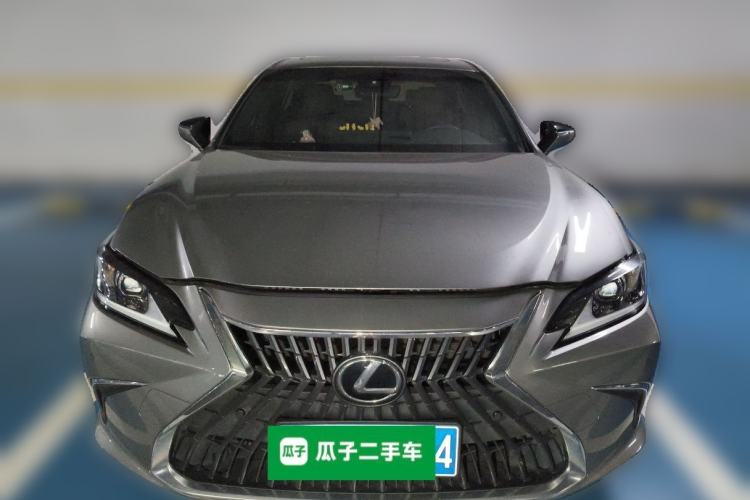 Used Lexus ES 2023 200 Excellence Edition
