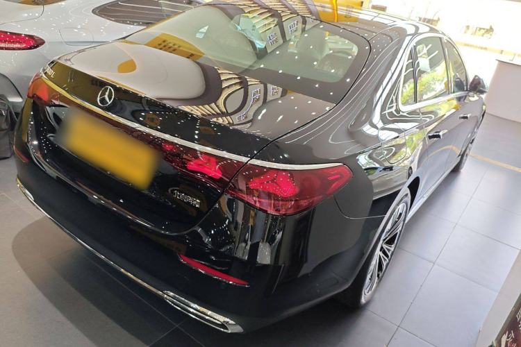 Used Mercedes-Benz E-Class 2025 Facelift E 300 L Luxury Edition
