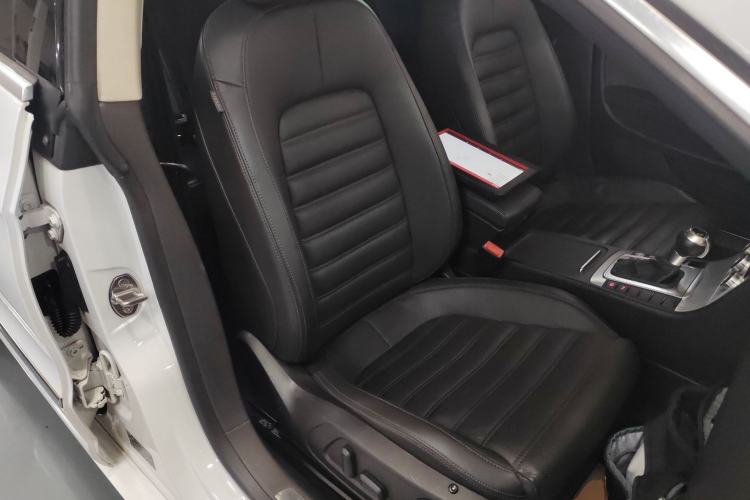 Used Volkswagen FAW-Volkswagen CC 2016 2.0 TSI Luxury Model
