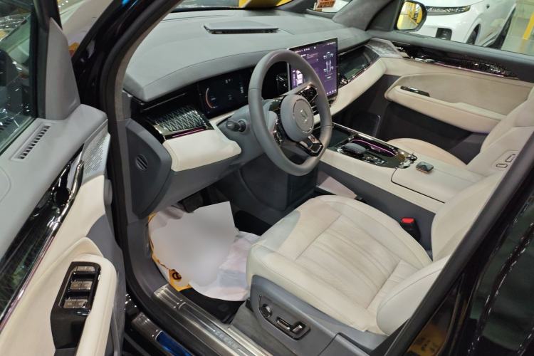 Used Zeekr 009 2022 WE Edition
