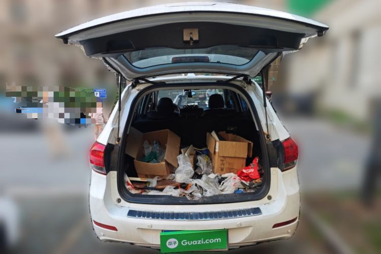 Used Haval H6 2015 Upgraded Model 1.5T Manual Two-Wheel Drive Elite Version
