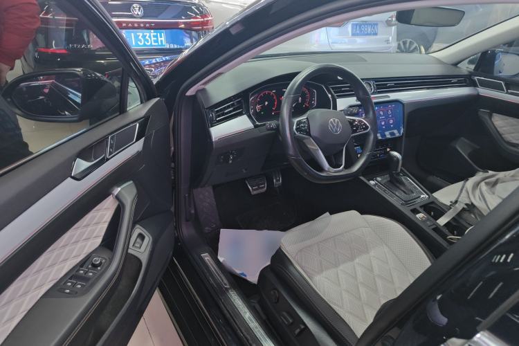 Used Volkswagen Magotan 2023 2 Million Units Commemorative Edition 330TSI DSG Luxury Version