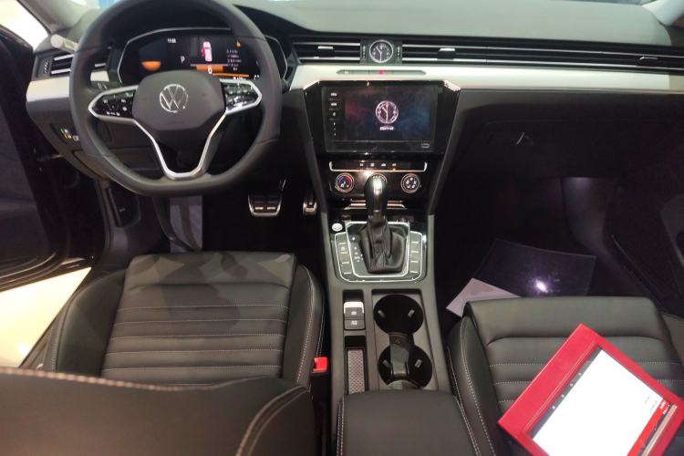 Used Volkswagen Magotan 2023 2 Million Units Limited-Edition 280TSI DSG Comfort Version
