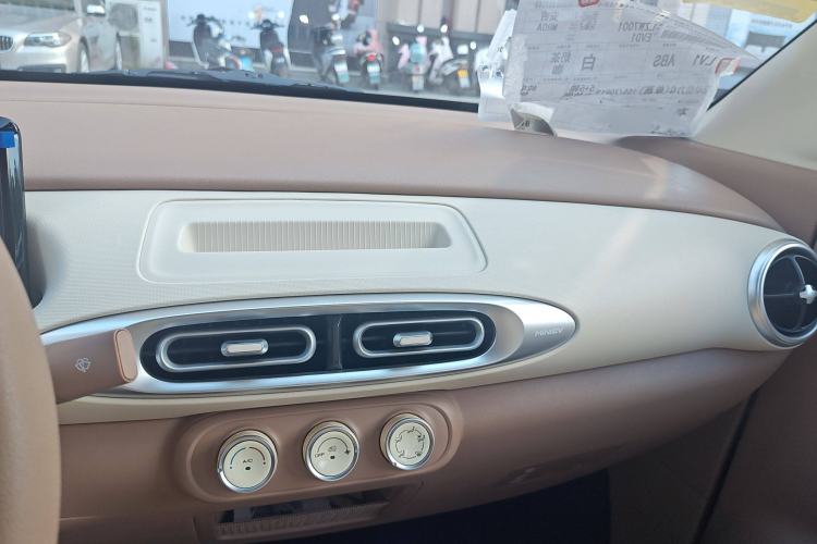 Used Wuling Hongguang MINIEV 2025 Four-Door Version Advanced Edition
