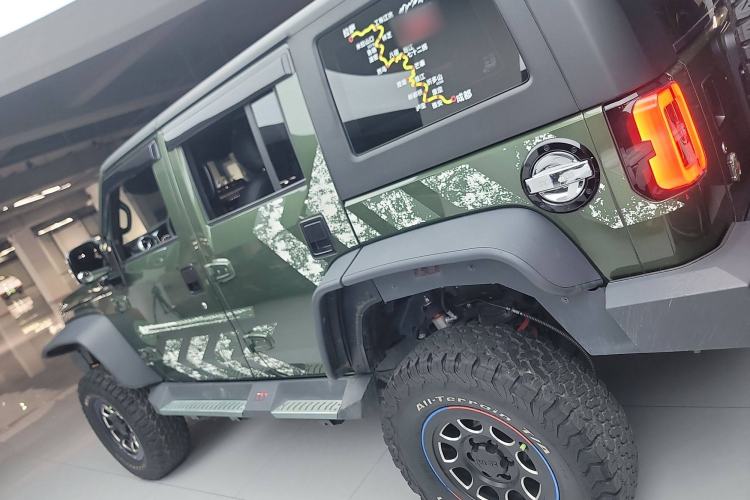 Used Beijing Auto BJ40 2020 2.3T Automatic Four-Wheel Drive Rainforest Expedition Edition