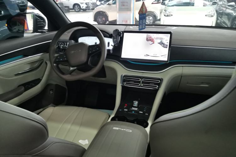 Used BYD Song PLUS New Energy 2025 DM-i Intelligent Driving 112KM Prestige Model
