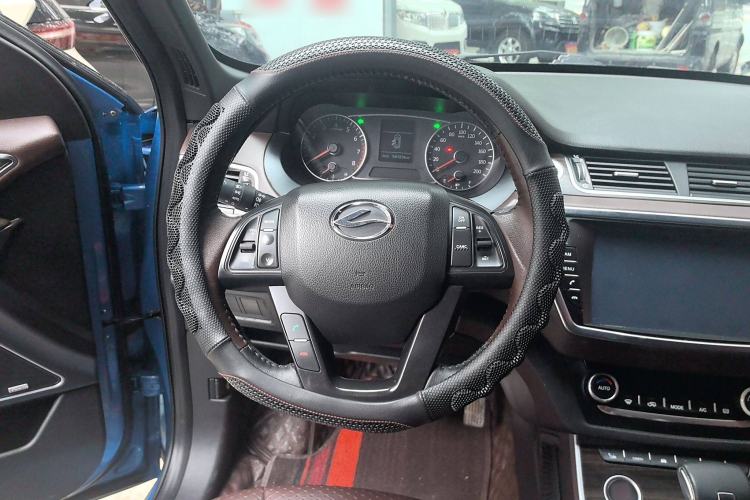 Used Land X7 2015 2.0T Panoramic Prestige Edition
