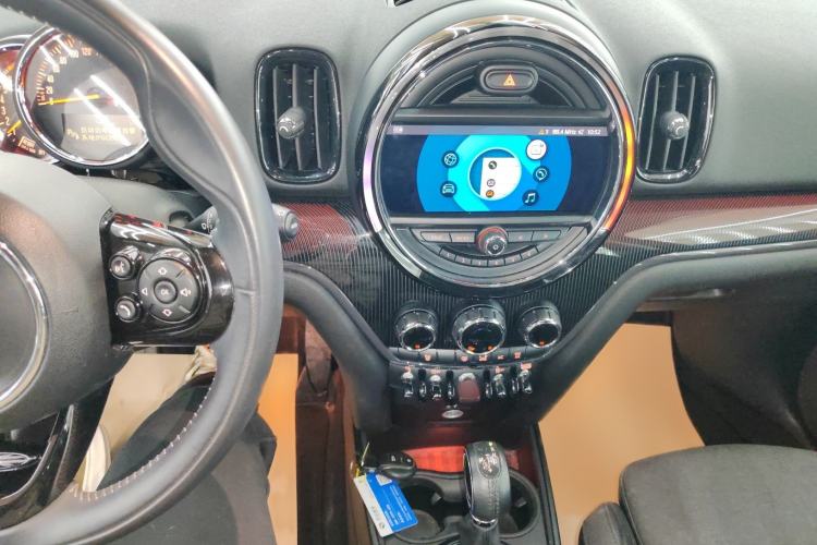 Used  Countryman 2018 1.5T COOPER Artist
