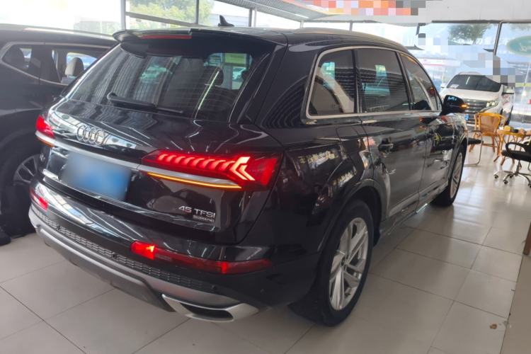 Used Audi Q7 2021 45 TFSI quattro S line Sport model