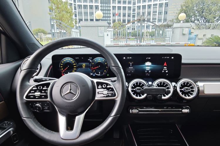 Used Mercedes-Benz GLB 2023 GLB 220 Fashion Model
