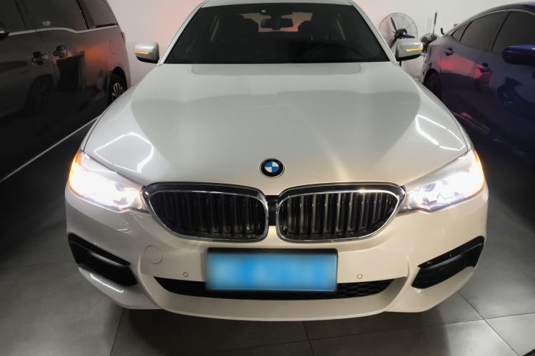 Used BMW 5 Series 2019 525Li M Sport Package