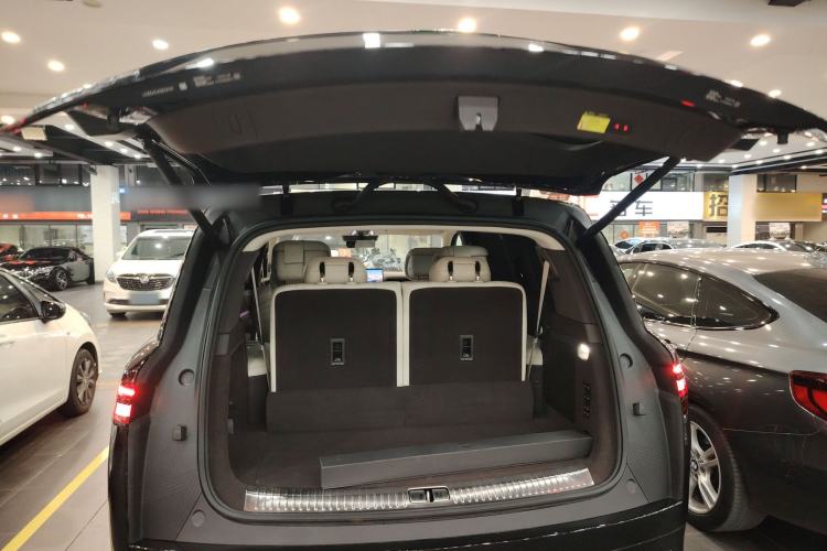 Used Denza N9 2025 Flagship Model
