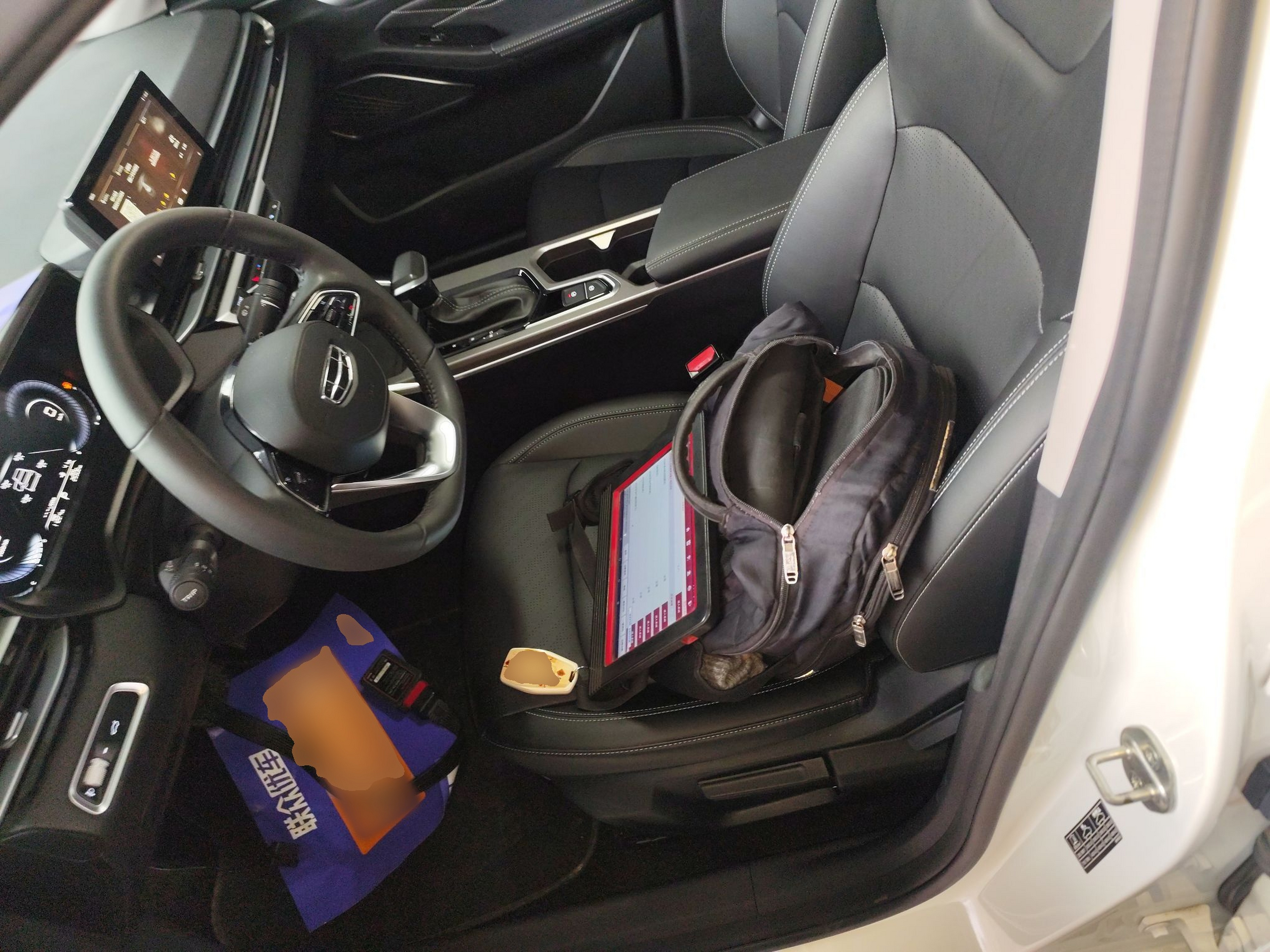 Переднее сиденье в автомобиле