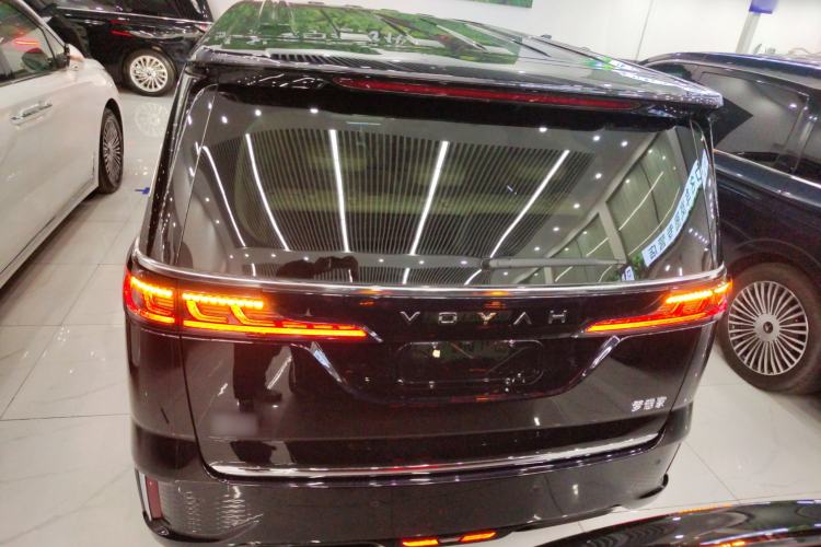 Used VOYAH Dream 2024 EV Long-Range Premium Edition