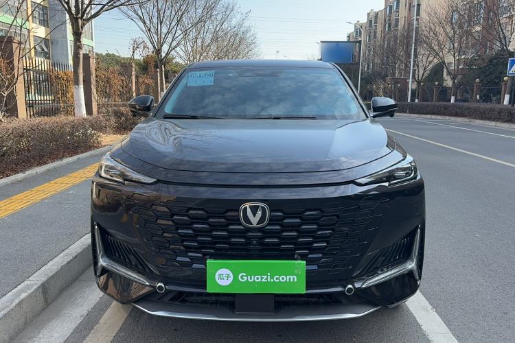 Used Changan UNI-K 2023 2.0T Two-Wheel Drive Enjoyment Version
