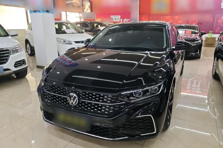 Used Volkswagen Passat 2023 Restyled 330TSI Starry Luxury Edition