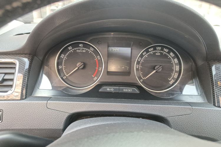 Used Skoda Rapid Spaceback 2016 1.6L Automatic Smart Drive Edition