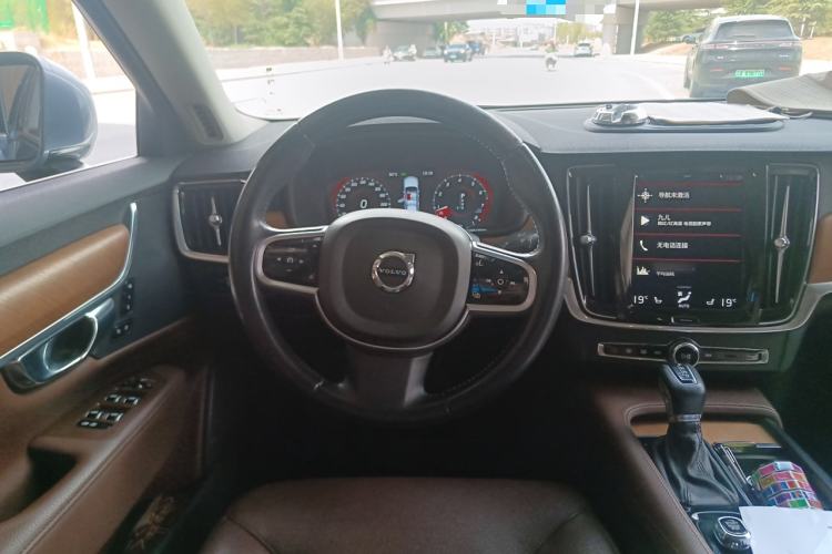 Used Volvo S90 2020 T5 Zhiyi Luxury Edition
