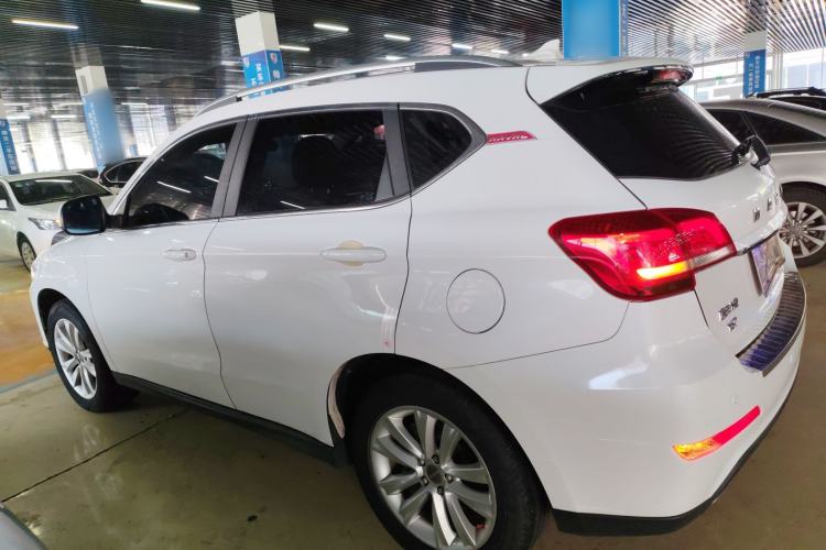 Used Haval H2 2014 1.5T Manual Two-Wheel Drive Elite Edition
