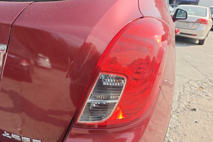 Used Buick Encore 2015 1.4T Automatic Two-Wheel Drive Urban Elite Version