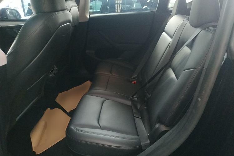 Used Tesla Model Y 2023 Rear-Wheel-Drive Version
