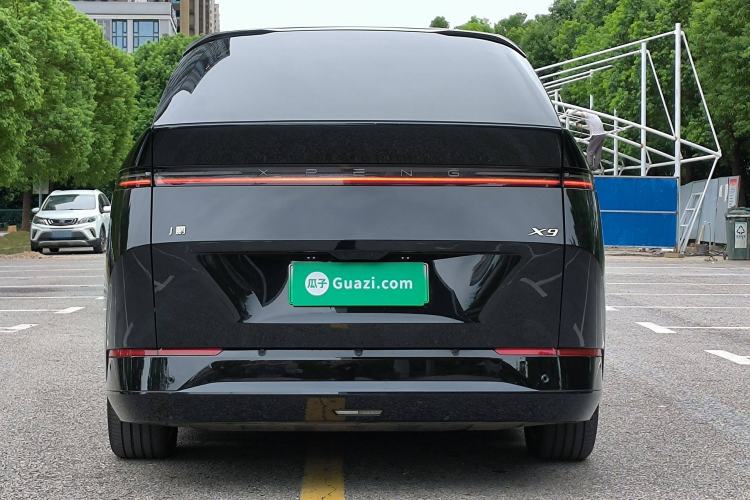 Used XPeng X9 2024 702 Ultra-Long Range Pro
